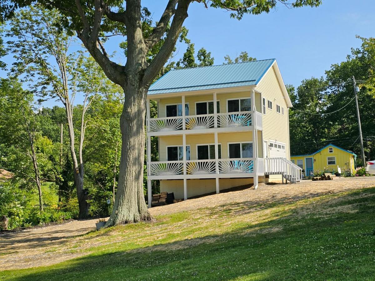 Tree-Top Lake-Front Cottage Madison Buitenkant foto